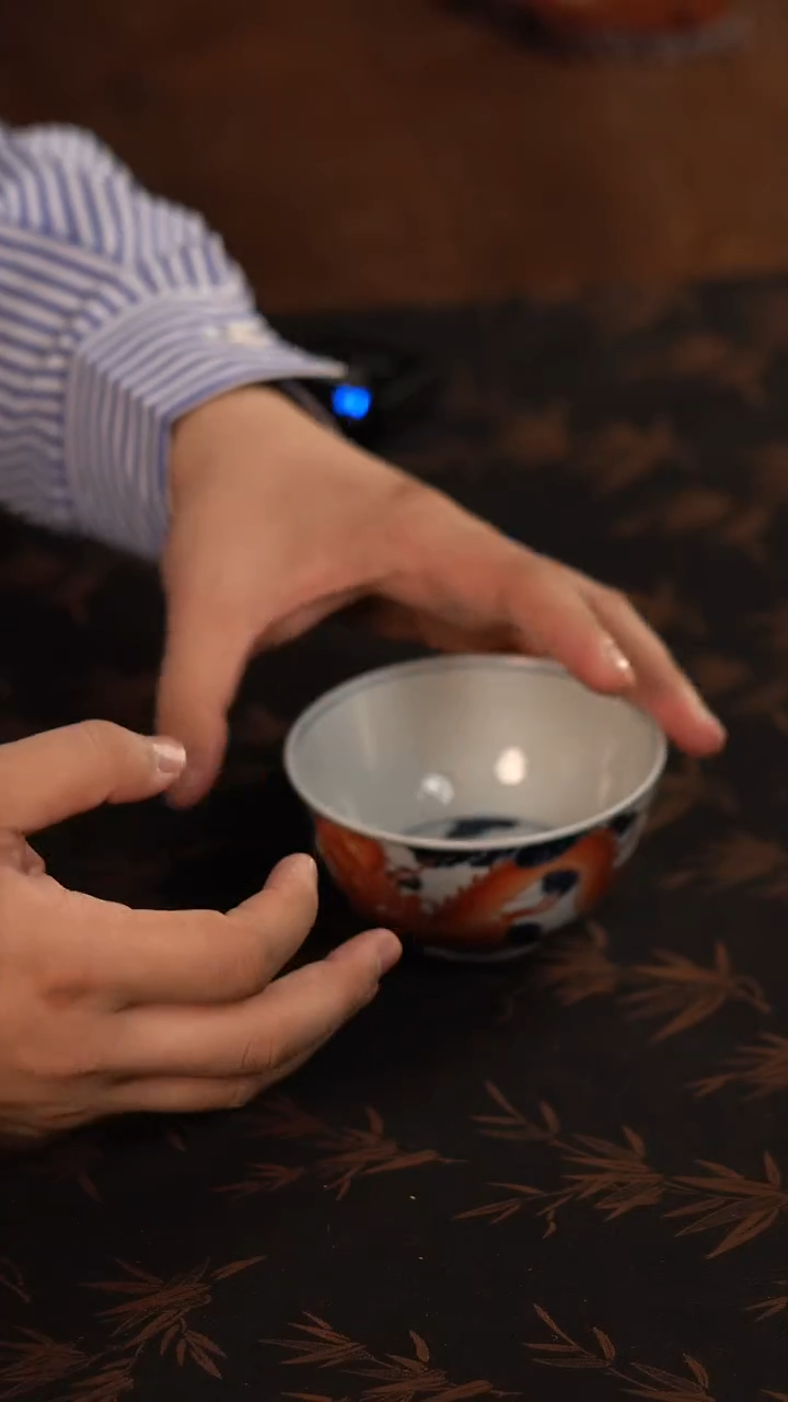 【闪购商品】杯志纯窑青花矾红苍龙教子撇口杯