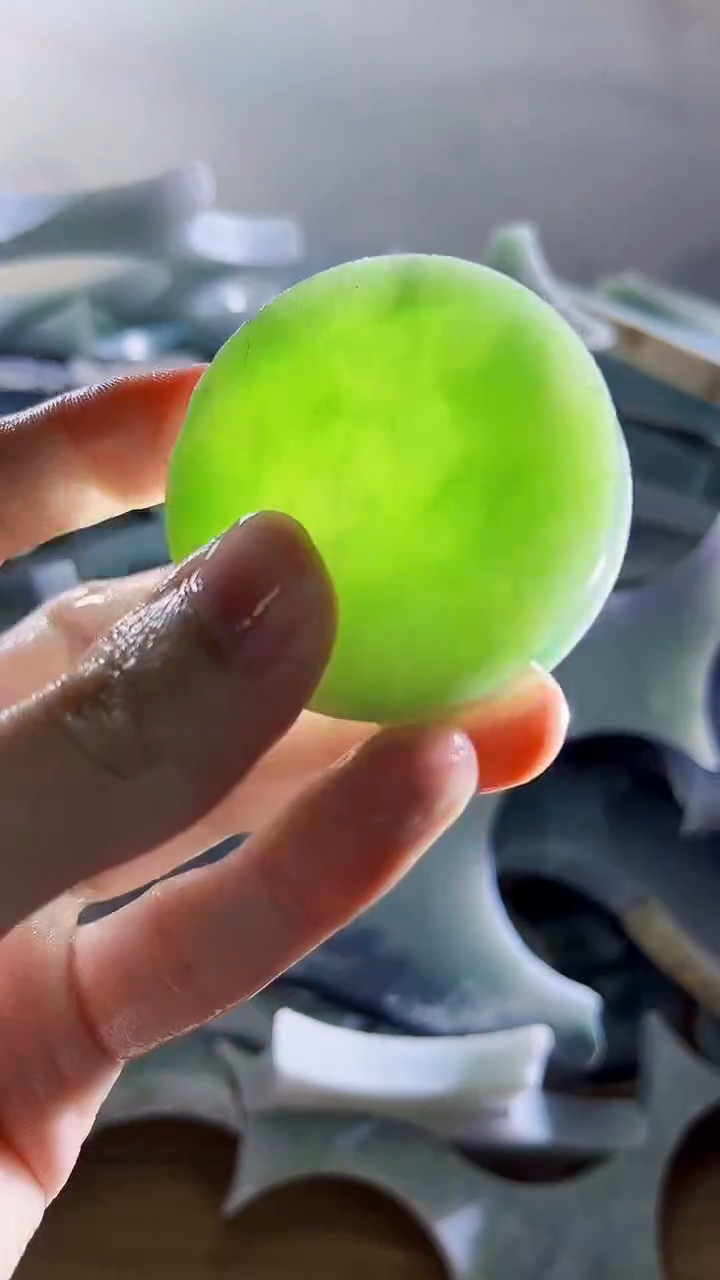 翡翠裸石缅甸翡翠A货文431