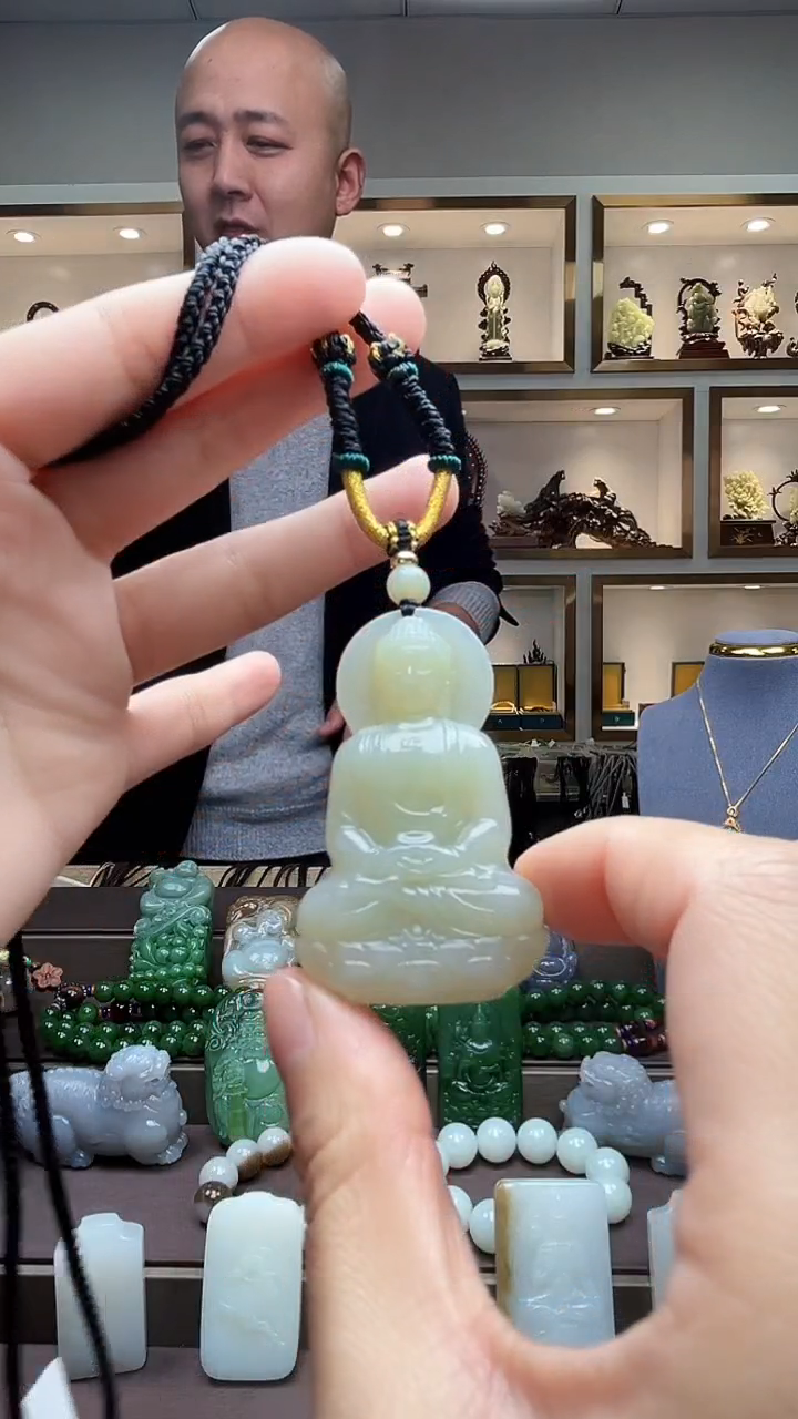 【闪购商品】和田玉颈饰未镶嵌苏