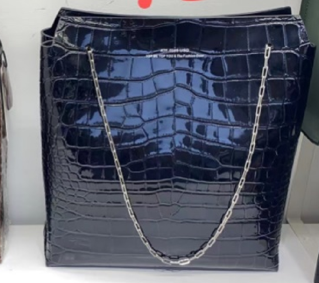 时尚百搭包包Y28CB528167