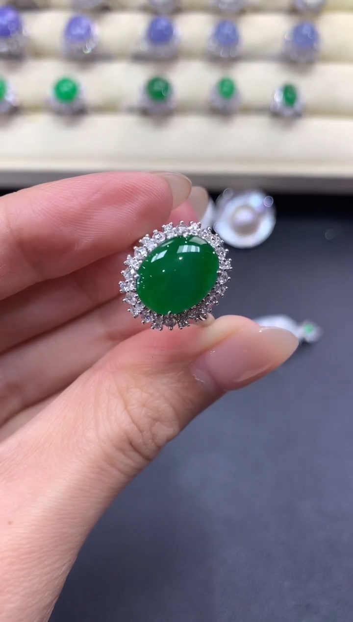 【闪购商品】翡翠戒指18K金镶嵌a243           