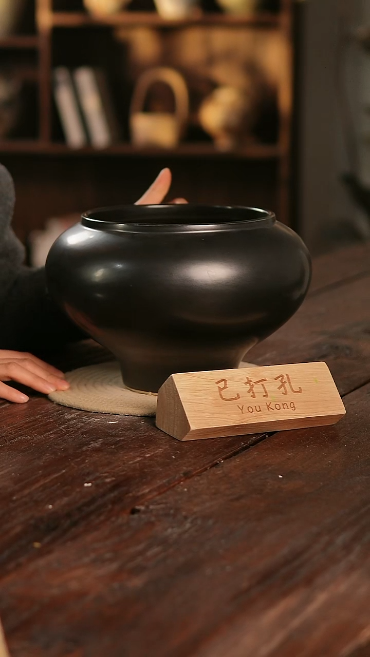 摆件12-159高18口18误差已打孔