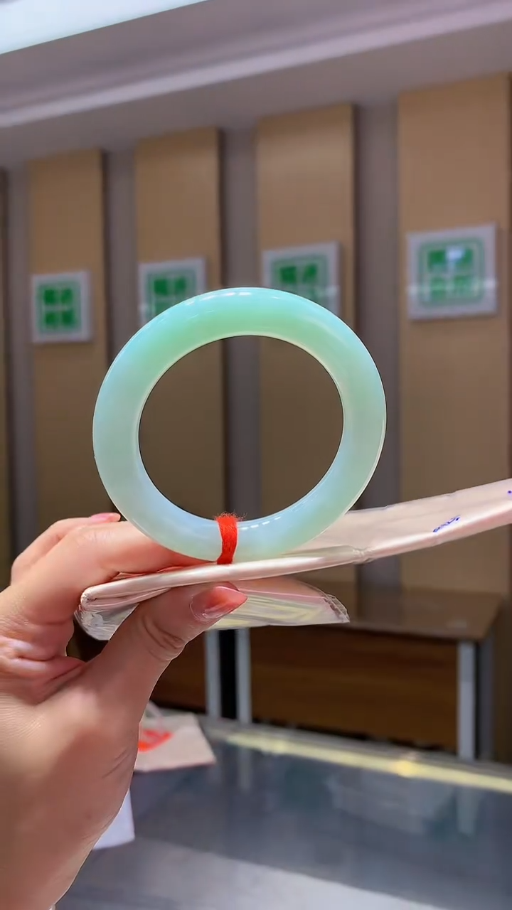 未镶嵌手镯翡翠-Q125 圈口56.1