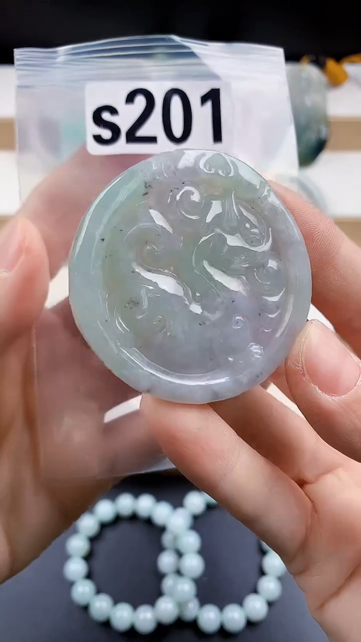 颈饰未镶嵌翡翠天然翡翠吊坠挂件