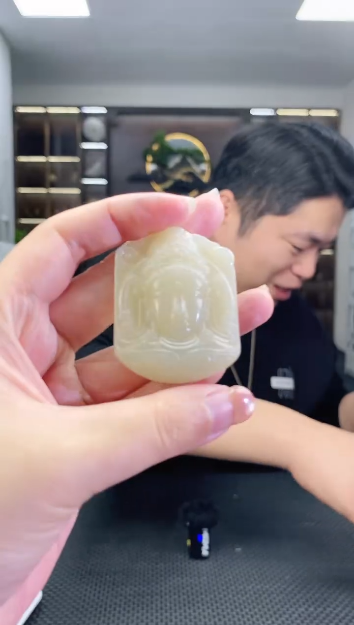 颈饰未镶嵌和田玉佛首清货2