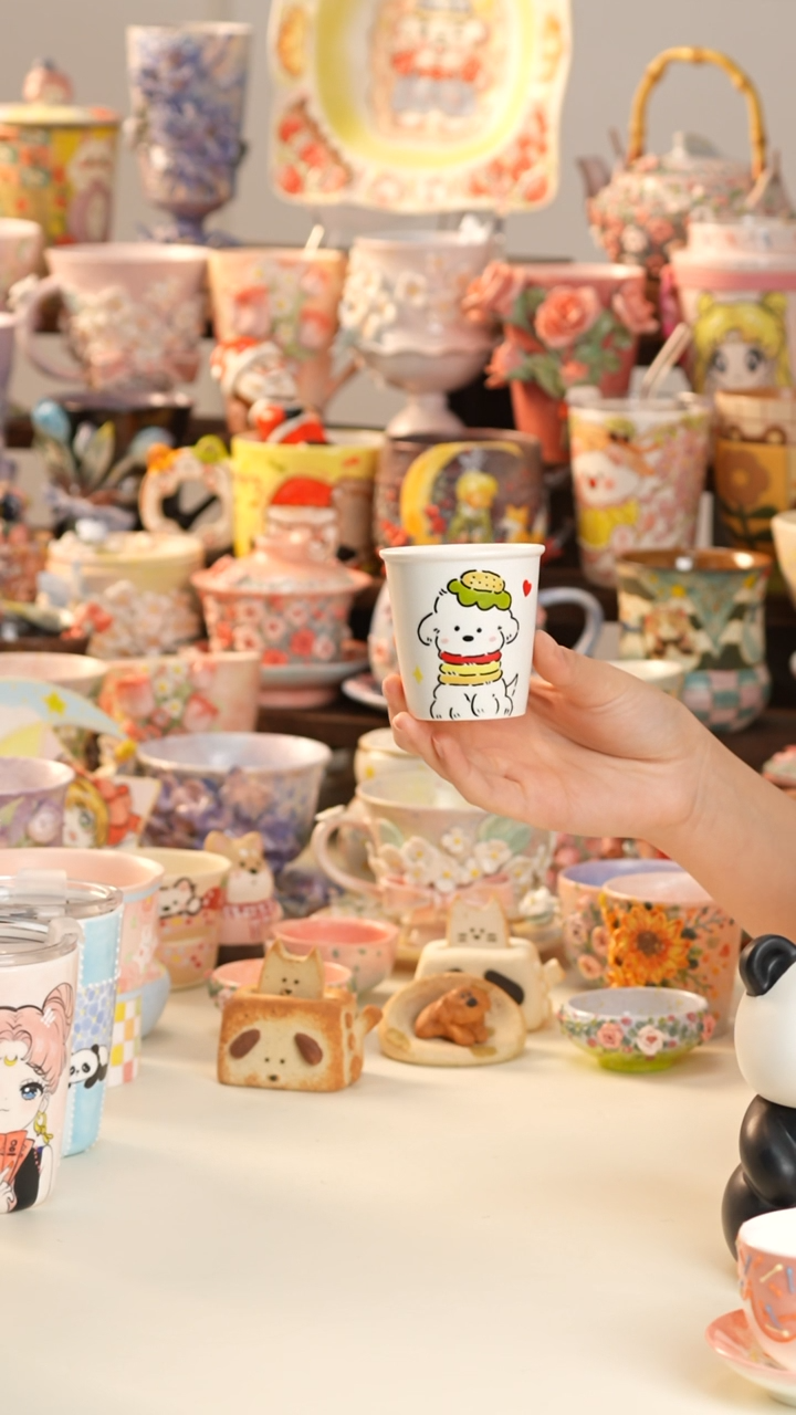 摆件陶景德镇釉下彩手绘设计师款陶瓷