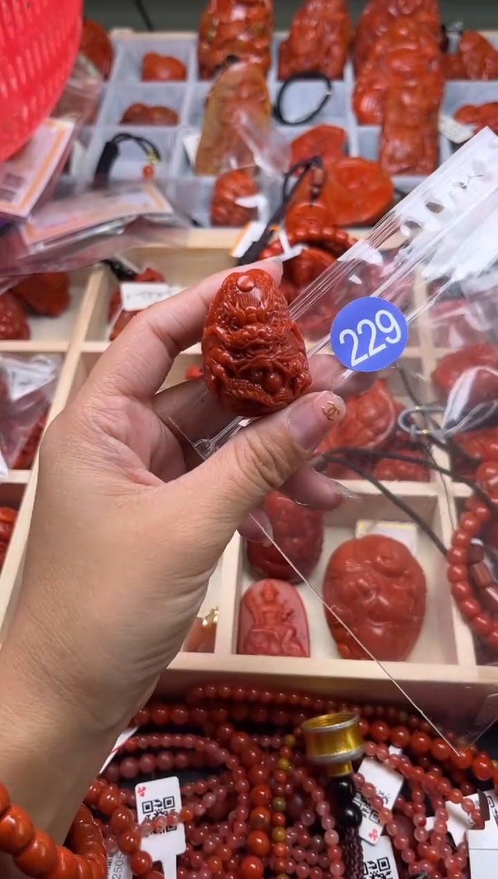 【闪购商品】南红玛瑙珠宝奇石未镶嵌229