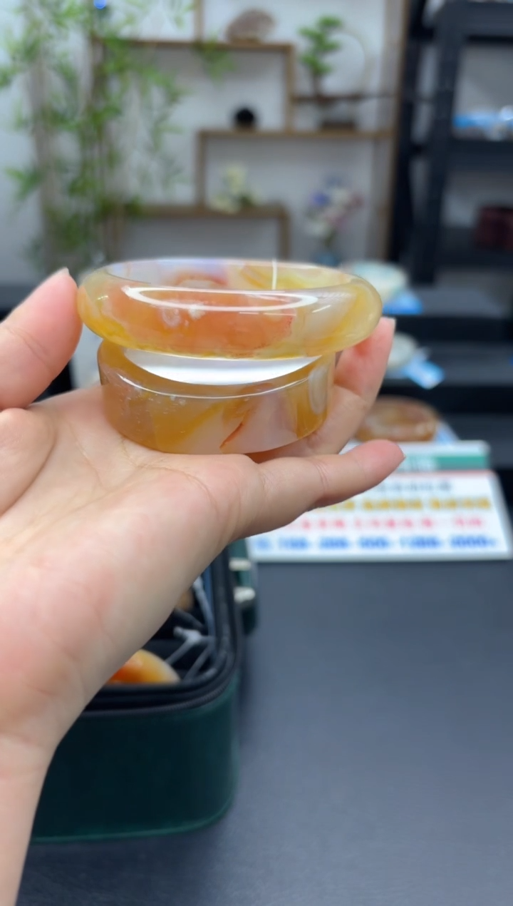 【闪购商品】石英质玉手镯未镶嵌C495(59圈赠送镯心)