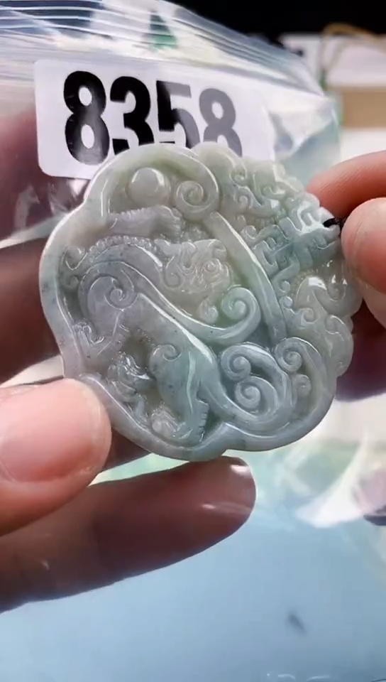 【闪购商品】翡翠挂件未镶嵌天然翡翠吊坠挂件