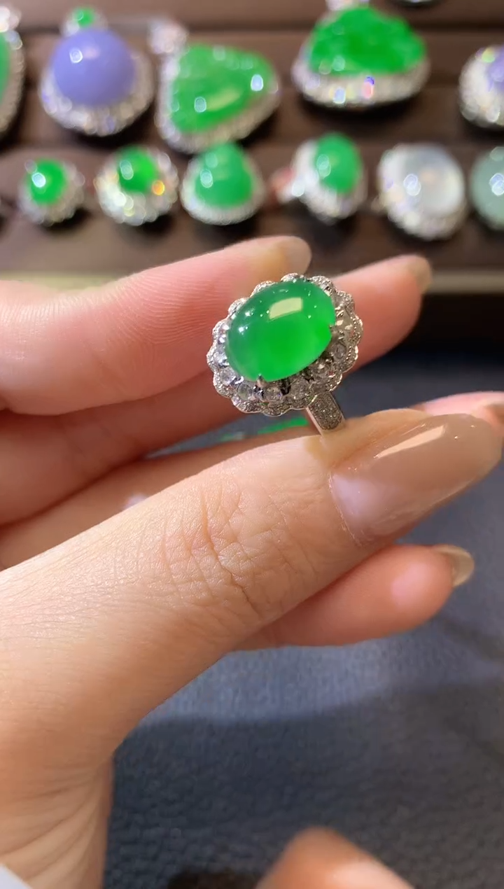 【闪购商品】翡翠戒指18K金镶嵌C48翡翠