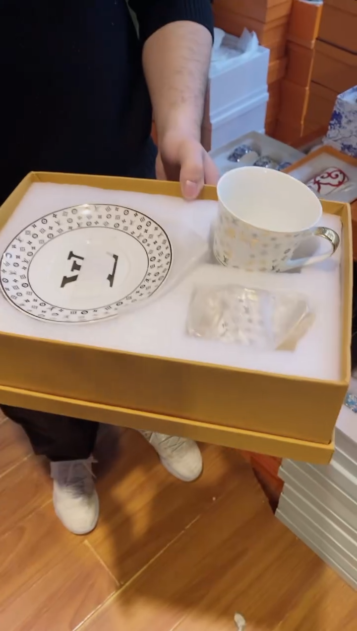 【闪购商品】杯全场正品，京东包邮