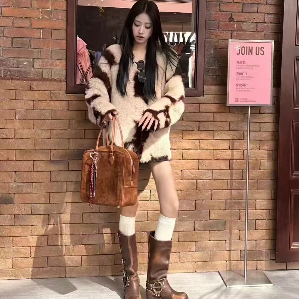 25年韩系晕染慵懒风软糯V领毛绒毛衣女小众高级感洋气显瘦上衣