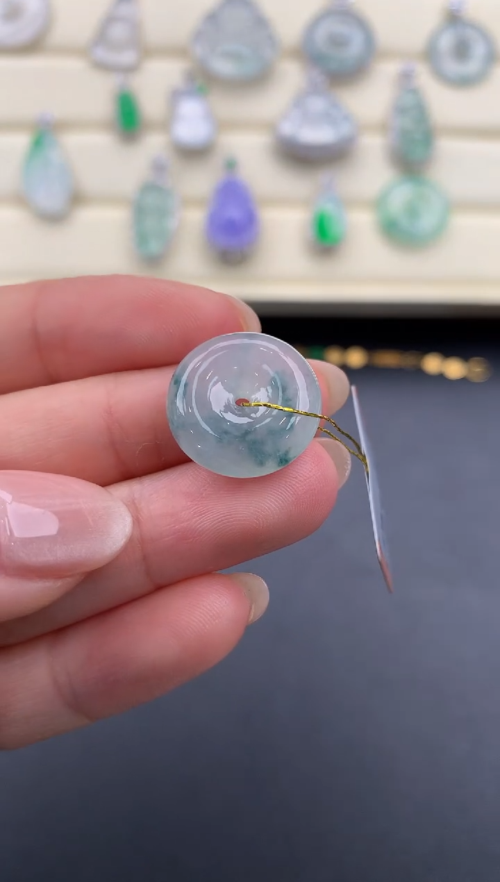 【闪购商品】翡翠颈饰未镶嵌X54      