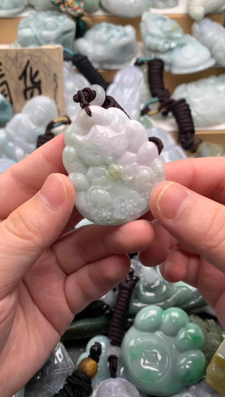 吊坠(不含链)未镶嵌翡翠1