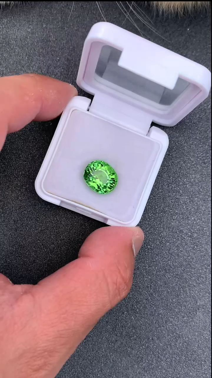 【闪购商品】碧玺裸石未镶嵌7.97克拉