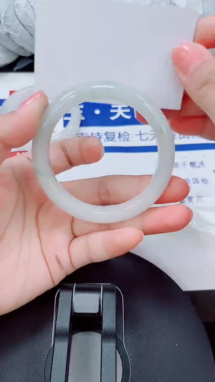 未镶嵌手镯石英质玉141-