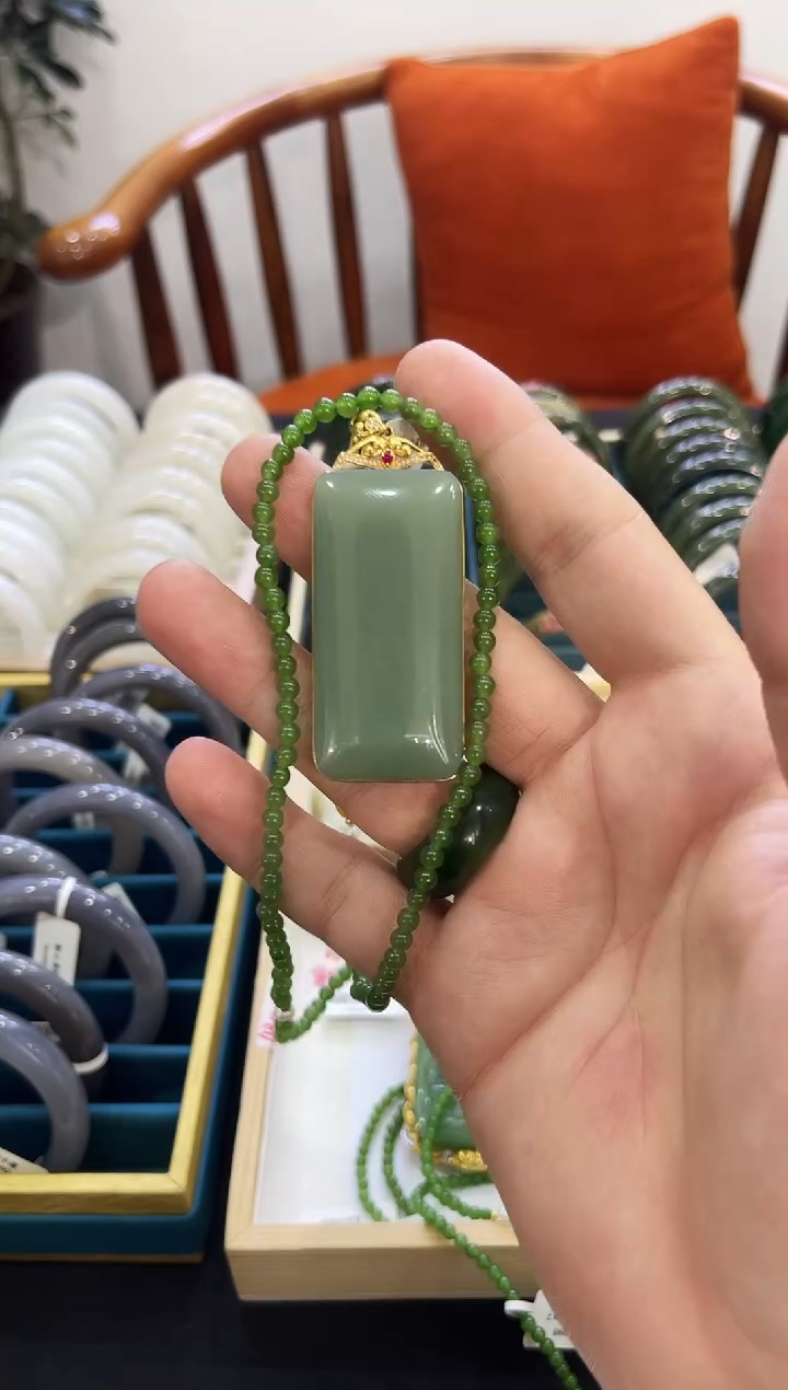 颈饰未镶嵌和田玉雨***光小艾多样性发货拍一发一