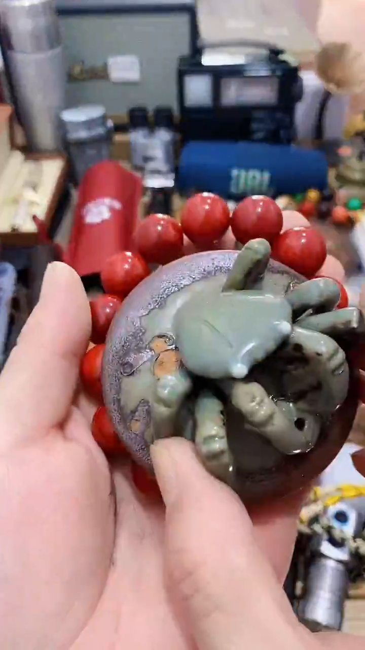 瓷片闪购商品  如图所示