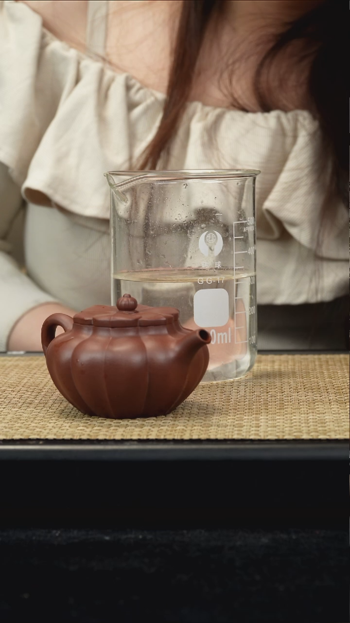 紫砂茶壶底槽清鸣远菱花160cc缩盖