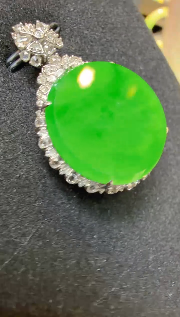 吊坠(不含链)18K金镶嵌翡翠多样性团购发一件