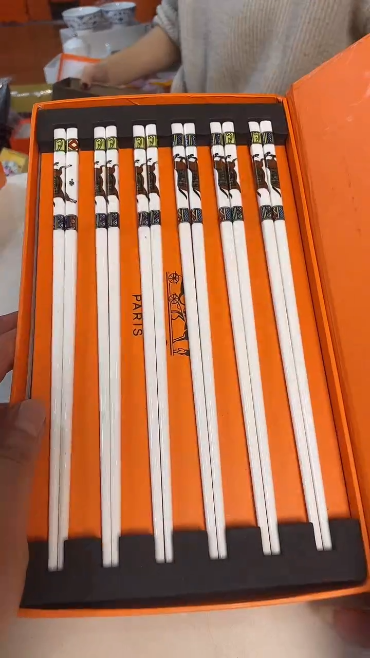 杯鸿辉家品牌瓷器，京东包邮！