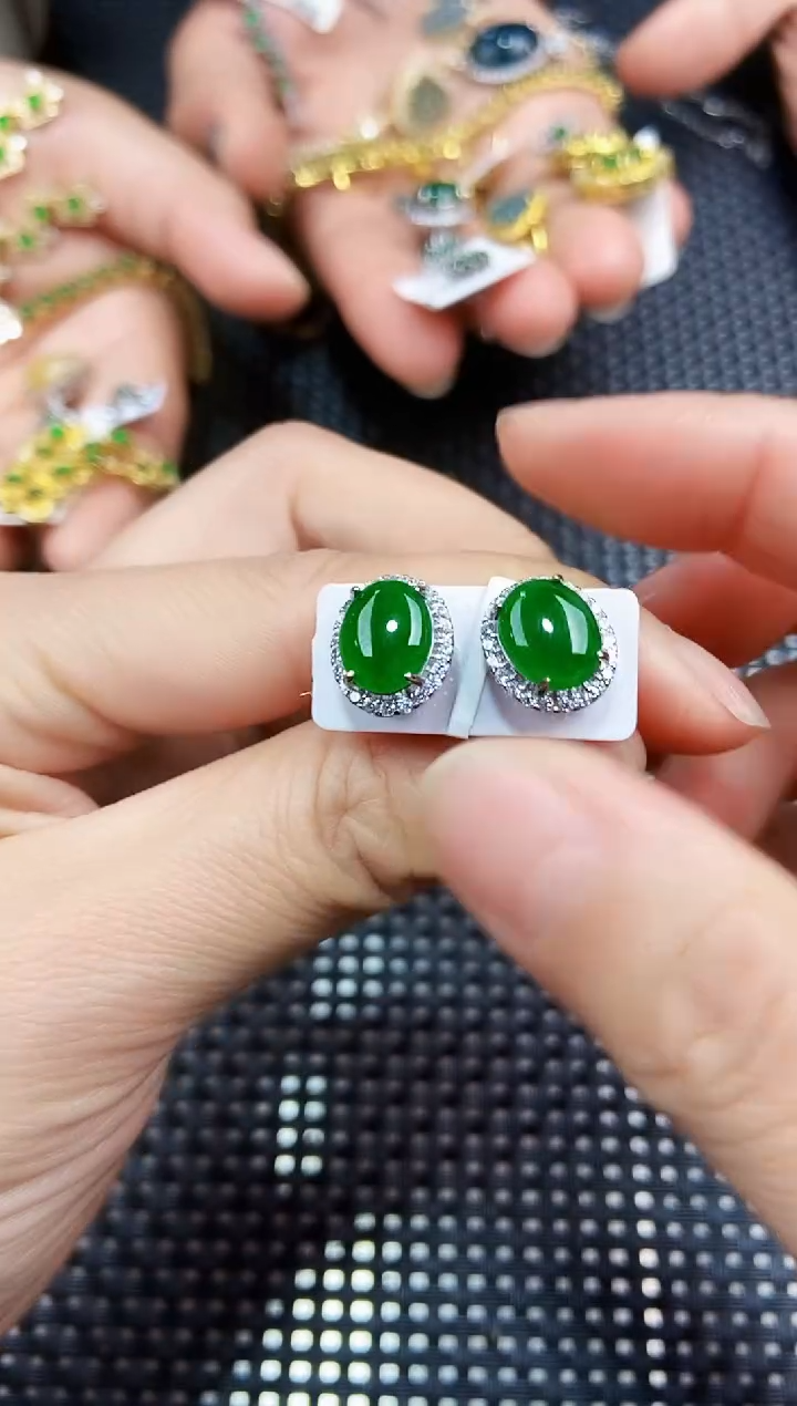 【闪购商品】翡翠耳饰未镶嵌111111111