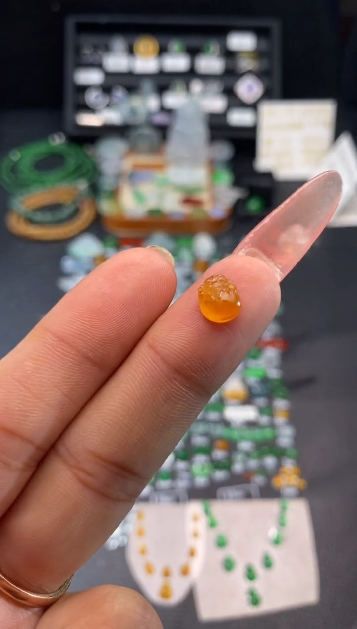 【闪购商品】翡翠挂件未镶嵌金蟾