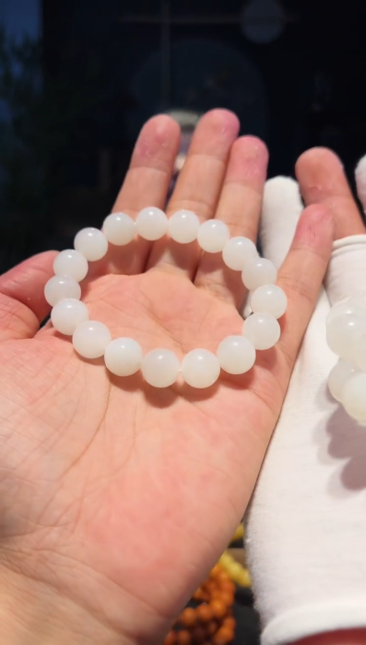手串未镶嵌和田玉12+单圈