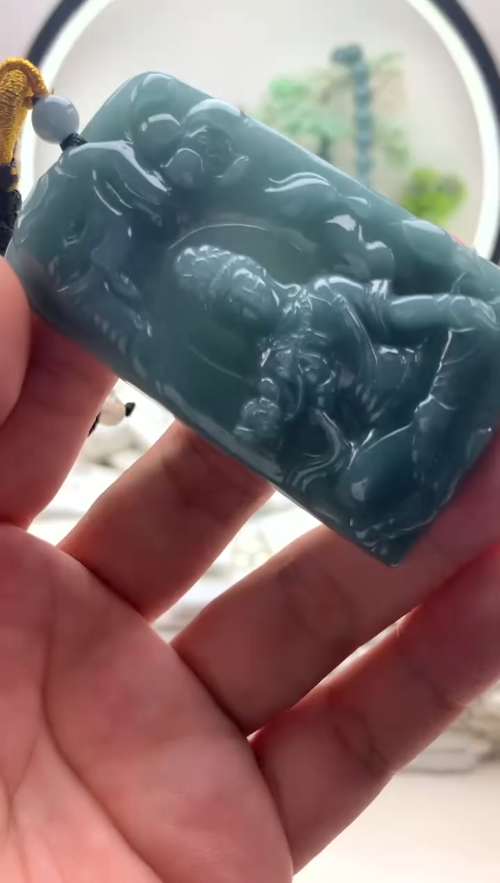 翡翠未镶嵌颈饰普贤