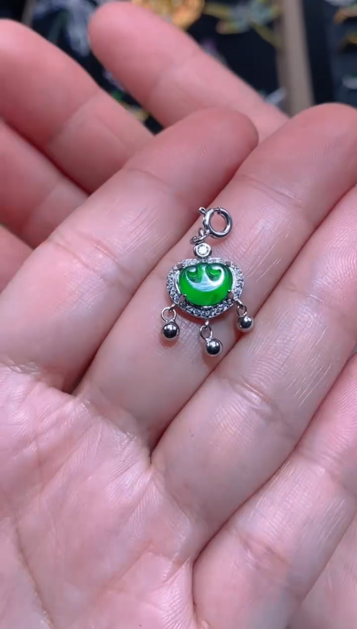 【闪购商品】翡翠颈饰银S925镶嵌如意