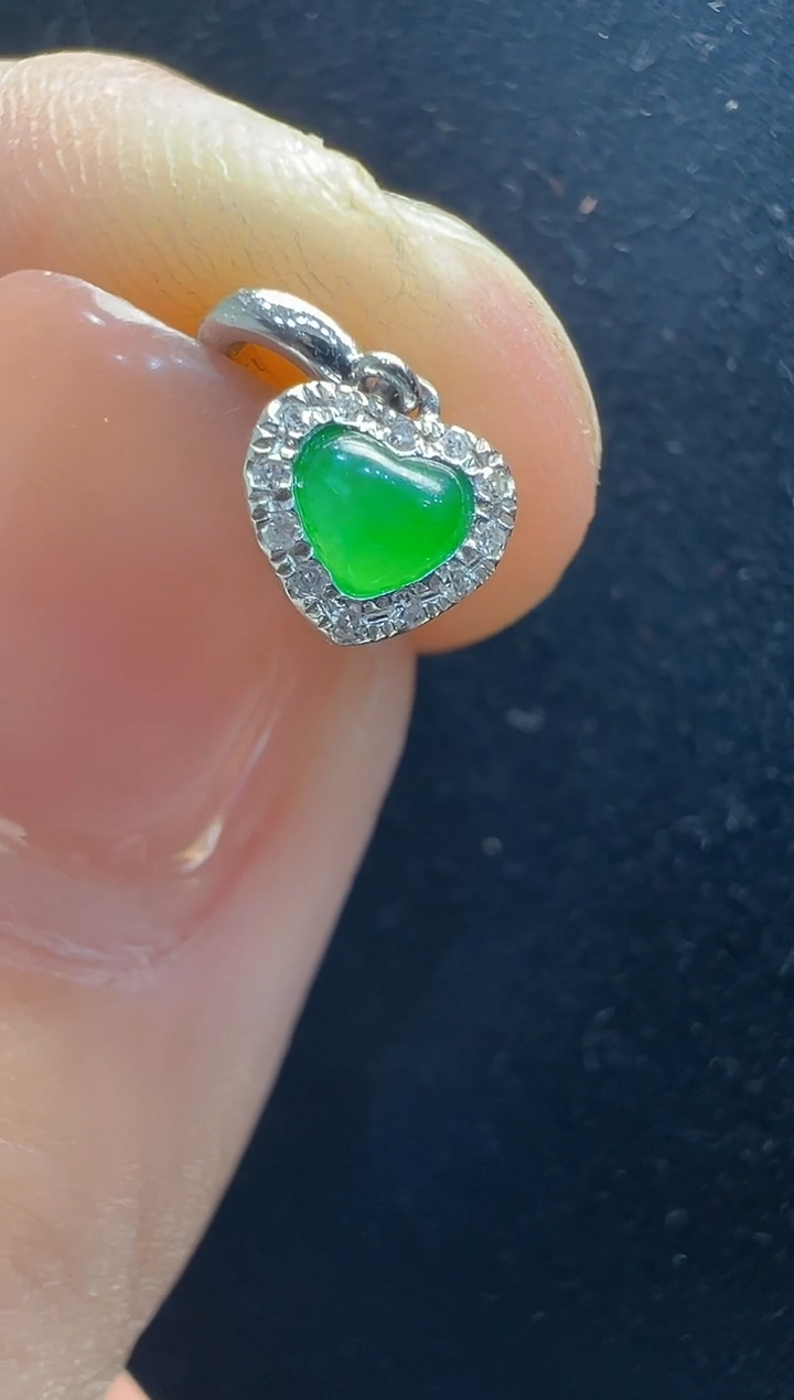 【闪购商品】翡翠吊坠(不含链)18K金镶嵌多样性发货拍一发一（小）