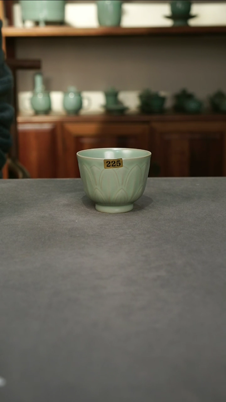 【闪购商品】君子汝瓷【福利】莲瓣杯225