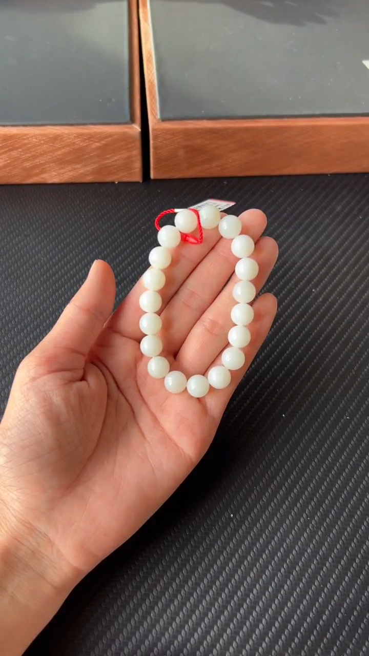 【闪购商品】和田玉手串未镶嵌且末米达微色差卡10