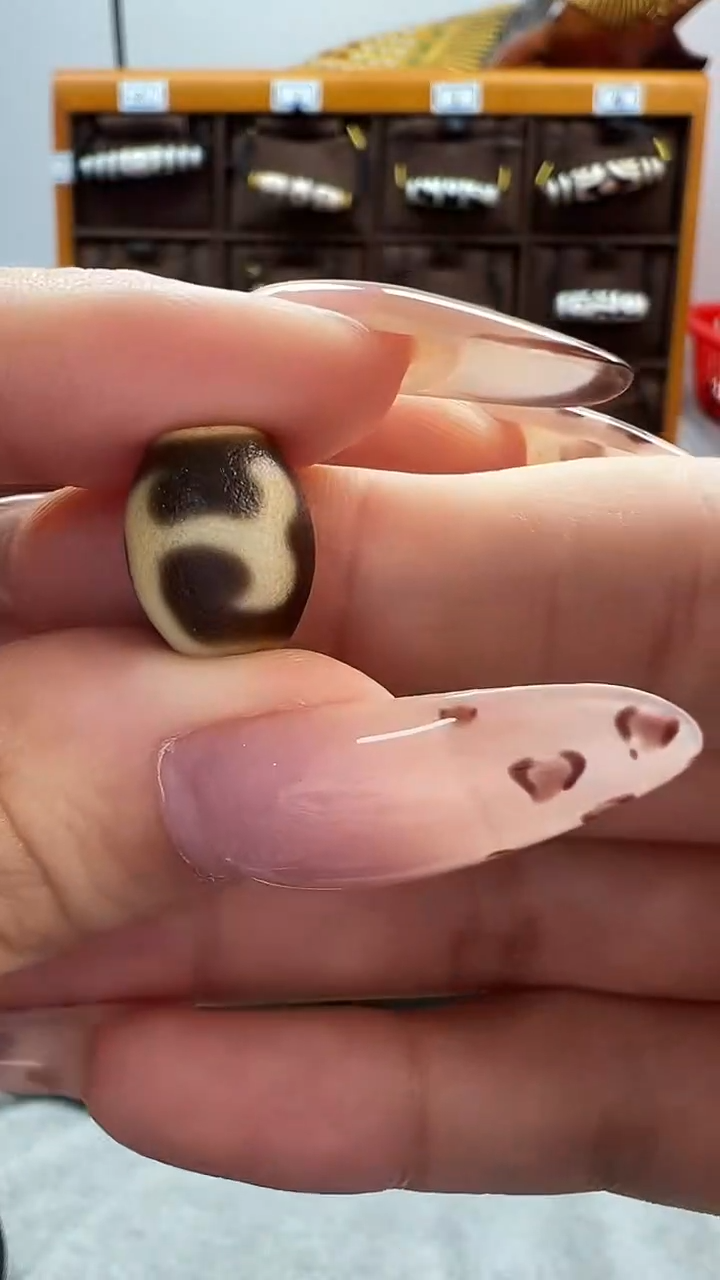 玛瑙/玉髓（覆膜）颈饰未镶嵌225.（微瑕）