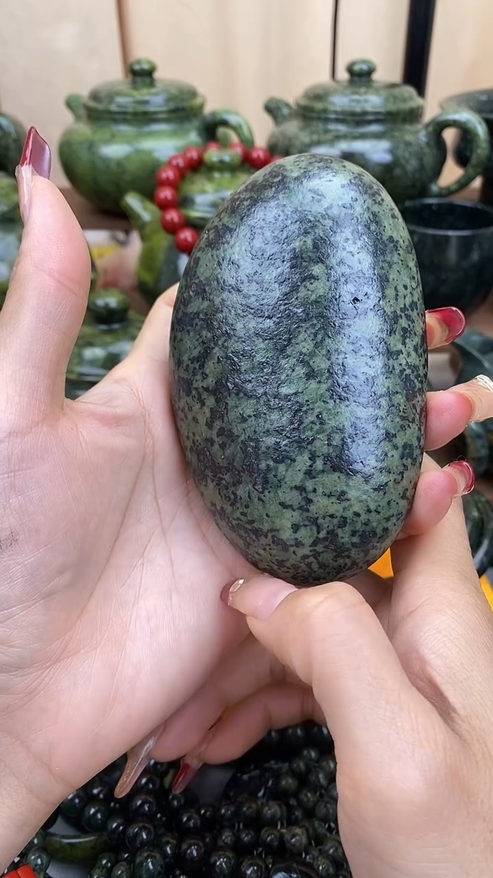 【闪购商品】蛇纹石玉未镶嵌原石原石