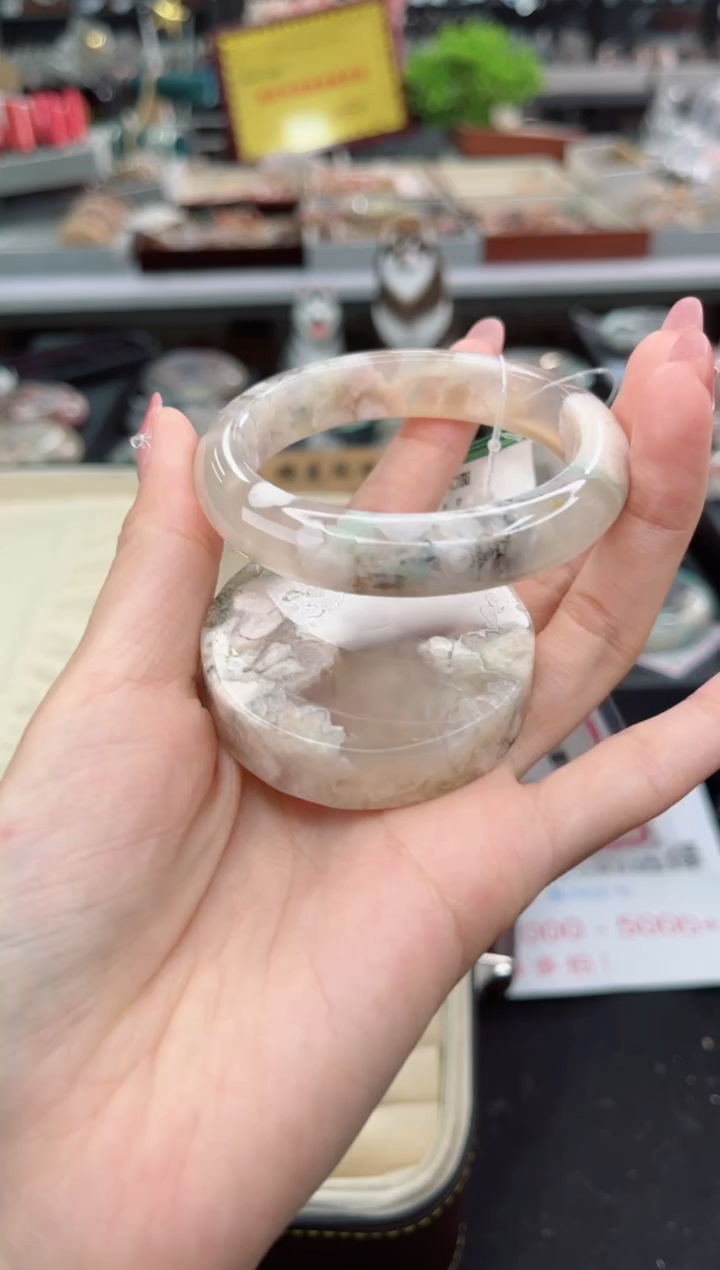 【闪购商品】石英质玉手镯未镶嵌53圈口（赠品镯心）3918027