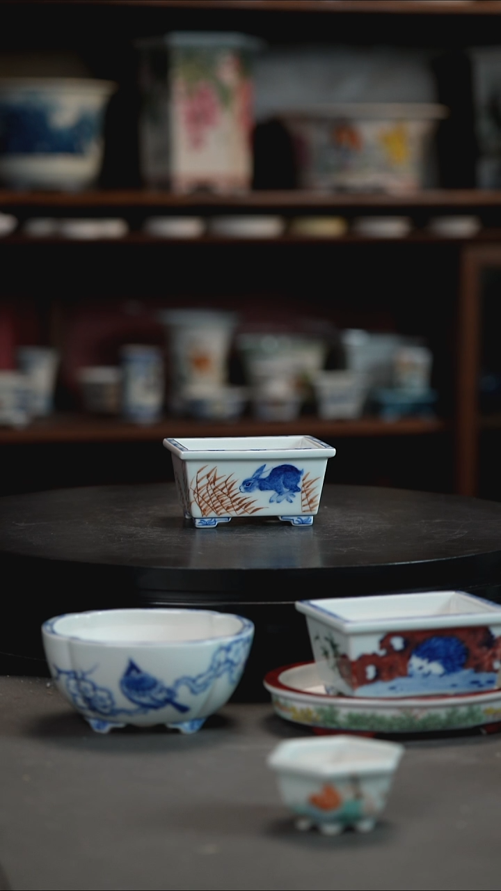 福利釉下五彩手绘盆北*福利釉下五彩手绘盆