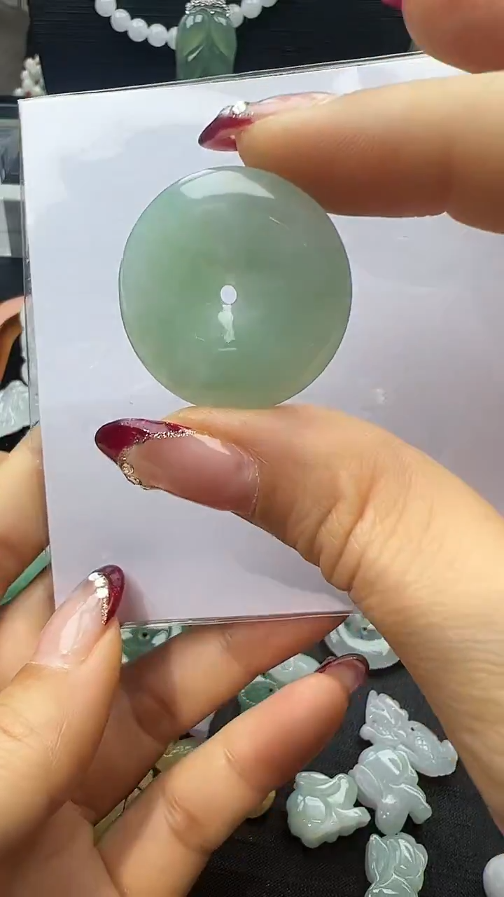 【闪购商品】翡翠颈饰未镶嵌平安扣