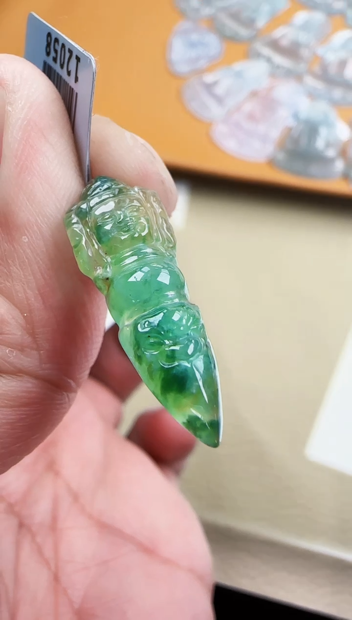 【闪购商品】翡翠颈饰未镶嵌翡翠