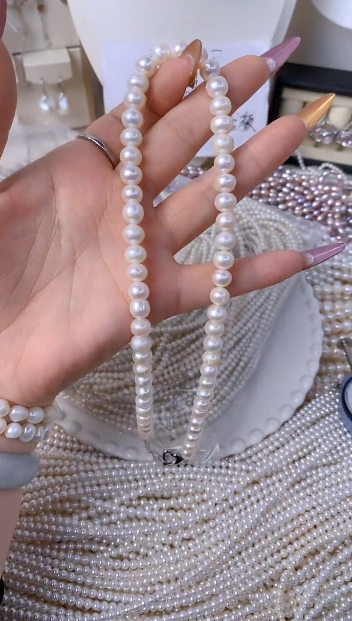 【闪购商品】淡水珍珠颈饰未镶嵌W18