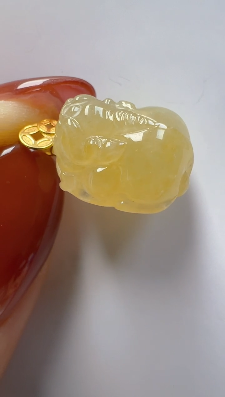 【闪购商品】翡翠吊坠(不含链)18K金镶嵌（不大）多样性团购发一件