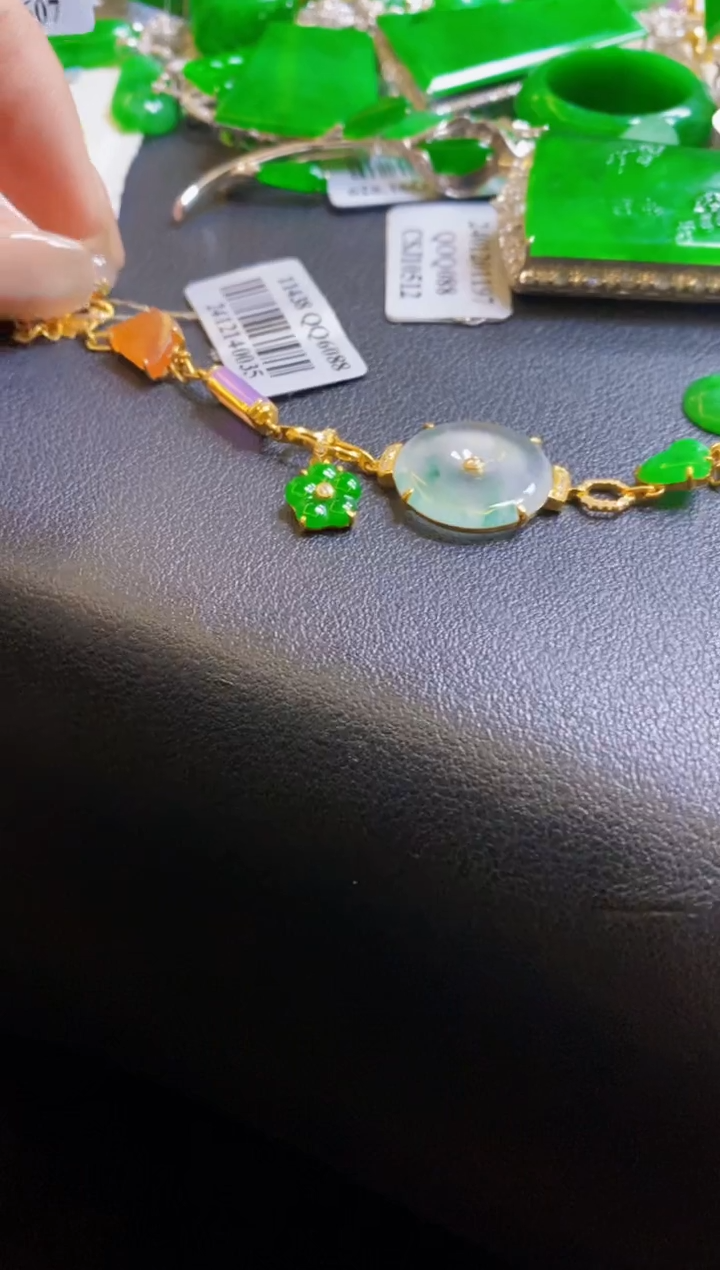 【闪购商品】定制翡翠18K金镶嵌手链