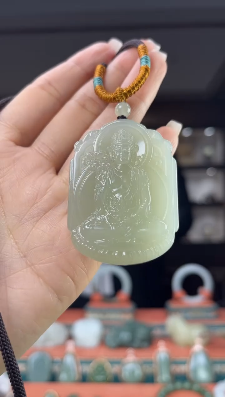 颈饰未镶嵌和田玉佩佩马