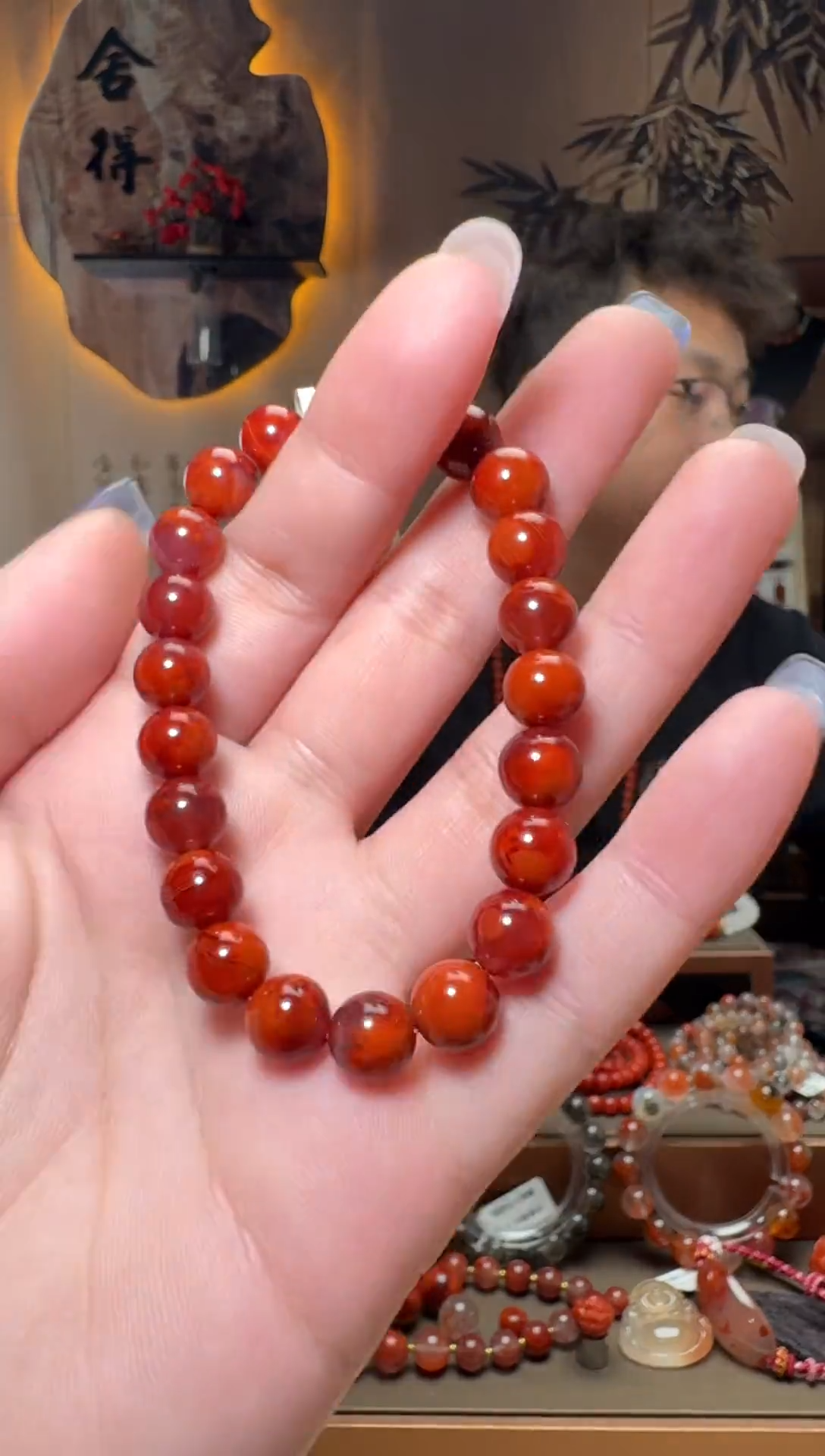 未镶嵌原矿无优化无注胶手串南红玛瑙一条约8mm 