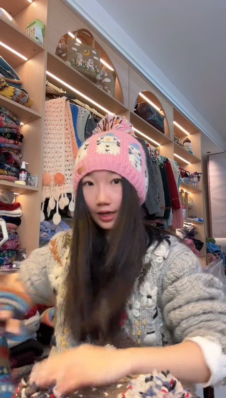 羊毛美利奴粉色雪人帽