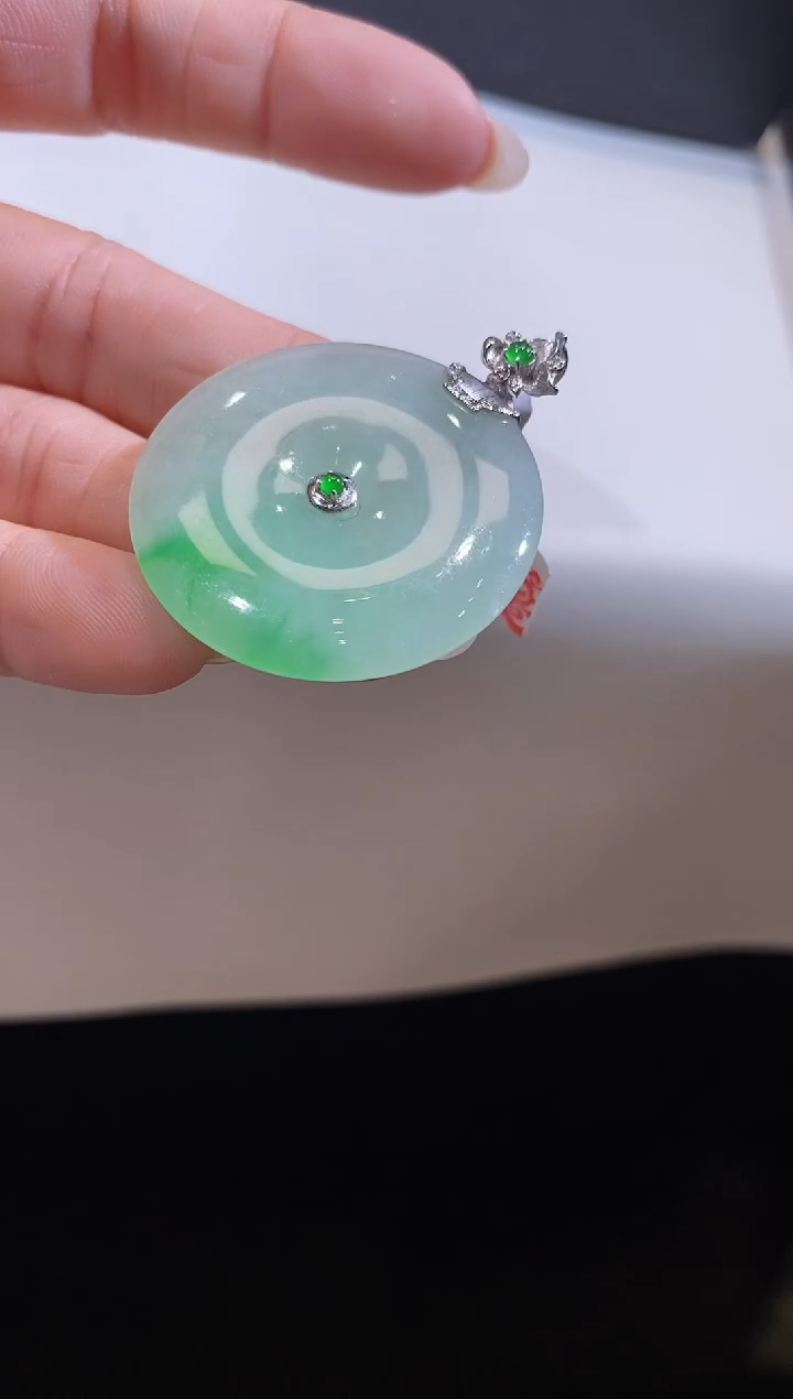 翡翠18K金镶嵌吊坠(不含链)平安扣