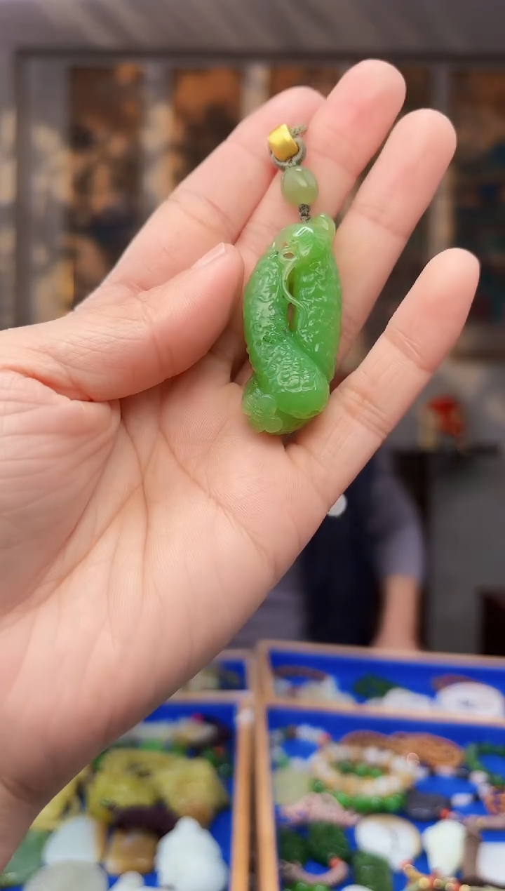 【闪购商品】和田玉挂件未镶嵌拍一发一