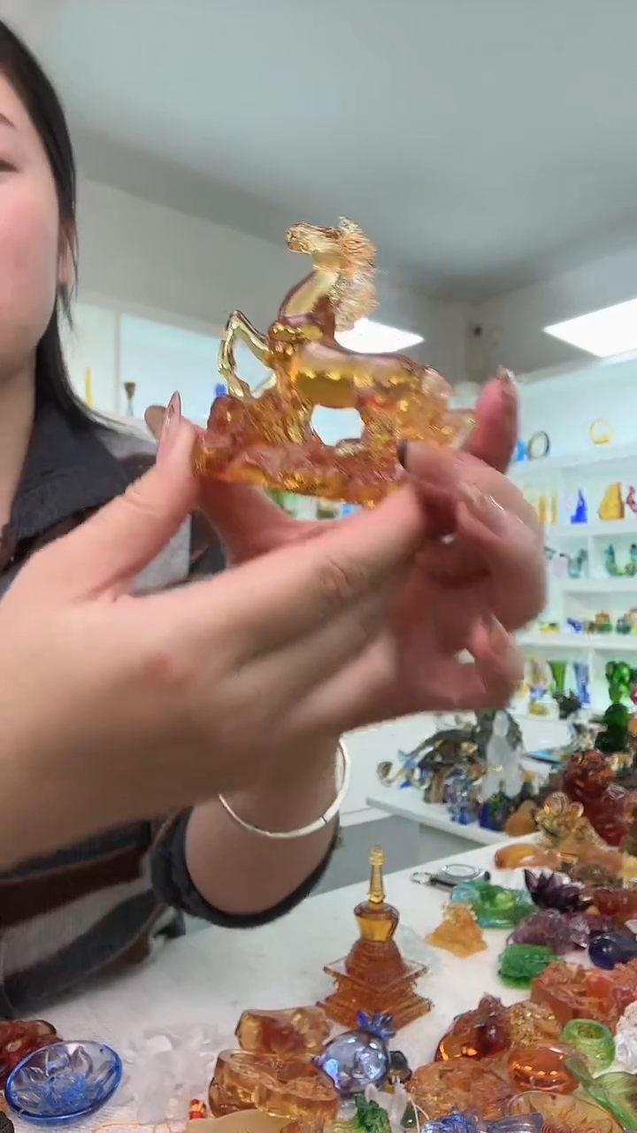 手工艺品琉璃马到成功