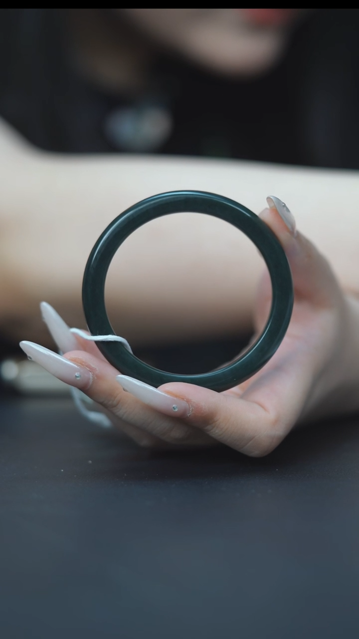 未镶嵌手镯和田玉HA00386 圈口57.8