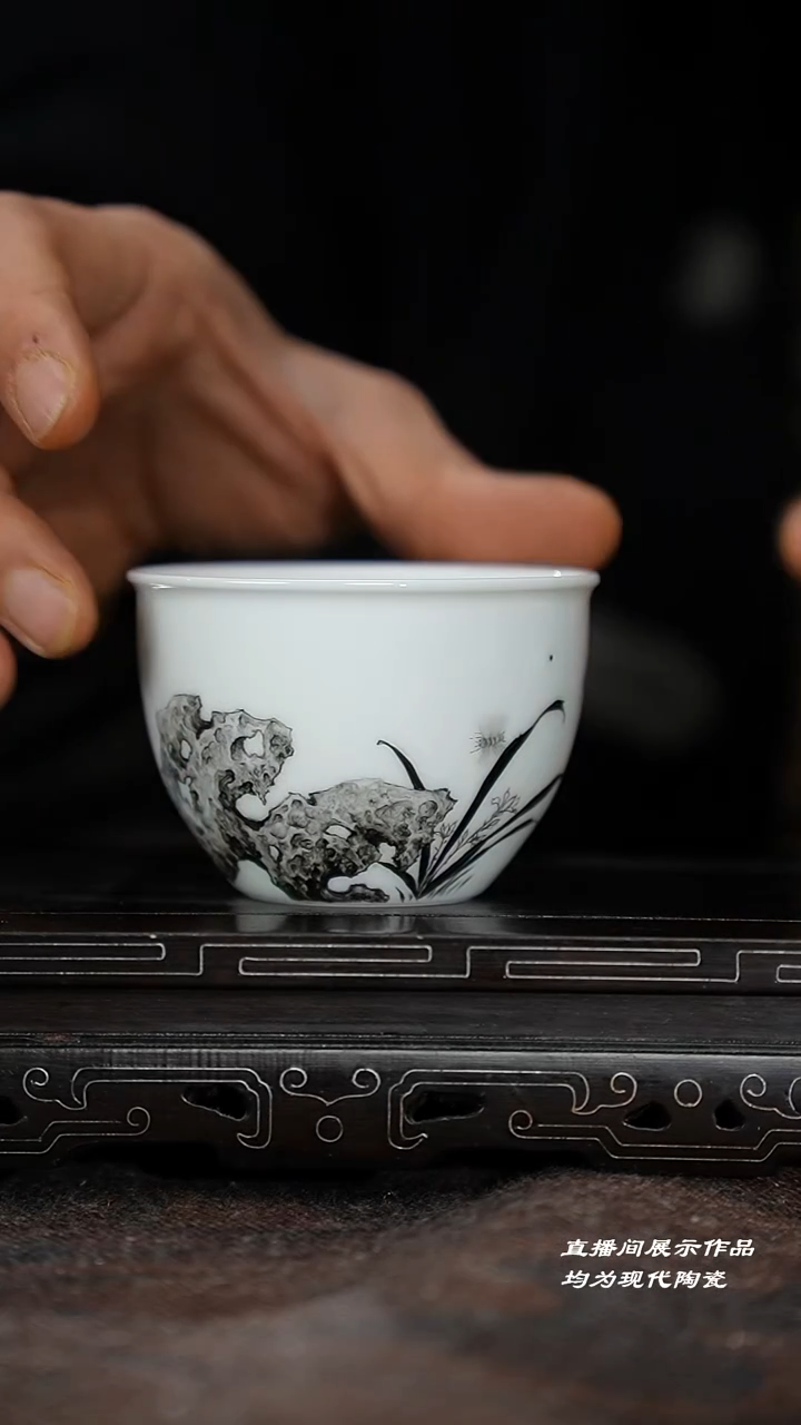 95-1寿山石兰花缸杯（谢婷）